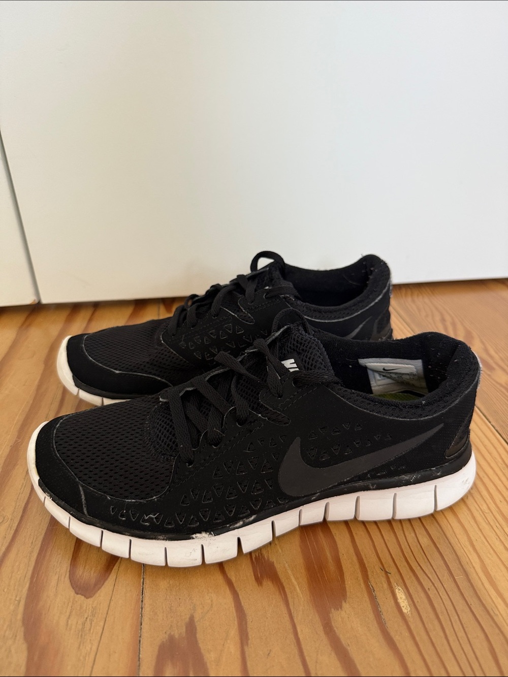 Nike Black and White Lightweight Mesh Trainer Sneakers